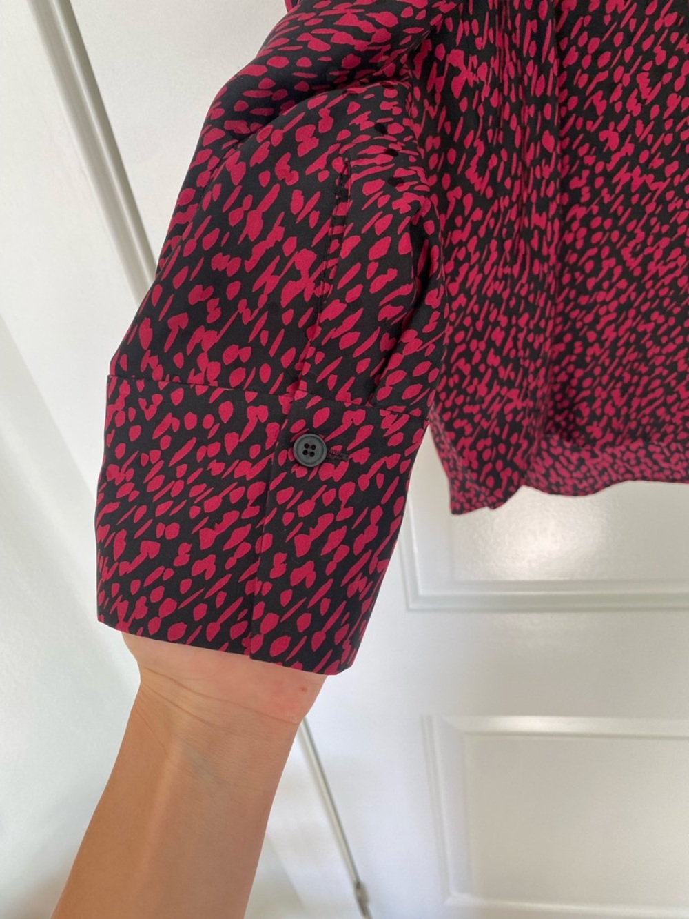 Lafayette 148 New York 100% Silk Printed Button Front Blouse – Pink & Black XL - Picture 6 of 8